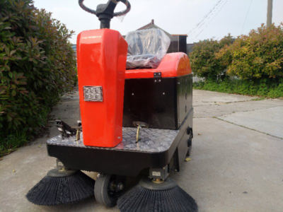 RDS-900 Electric Street Sweeper