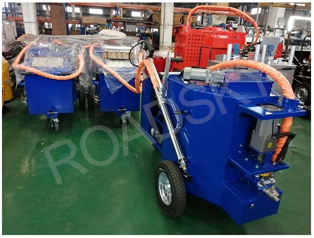 Asphalt Crack Filling Machine Warehouse & Package