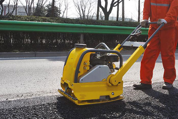 How Plate Compactors Work