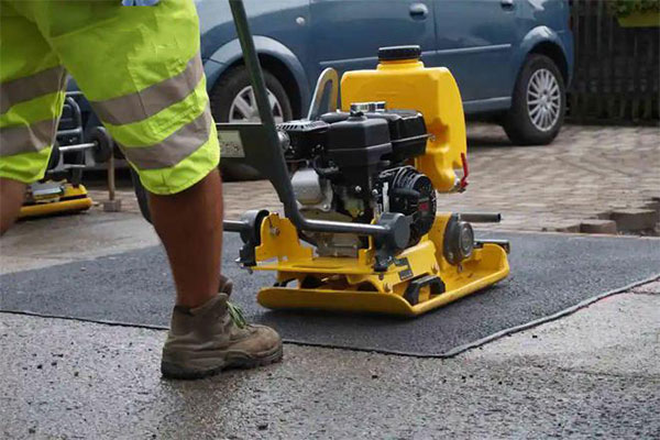 What is a Walk Behind Plate Compactor?