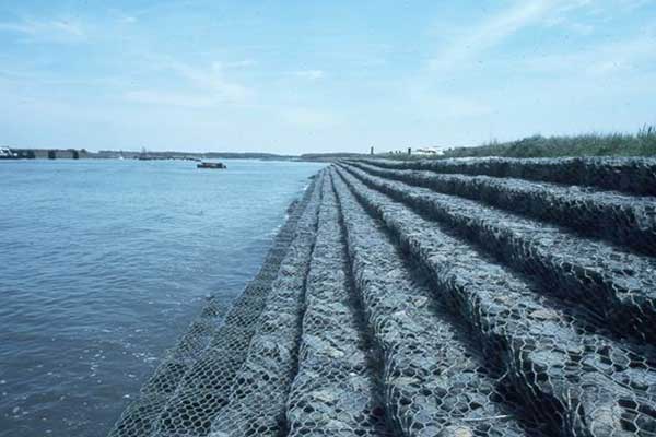 Gabion Baskets: Shoreline Protection Solution