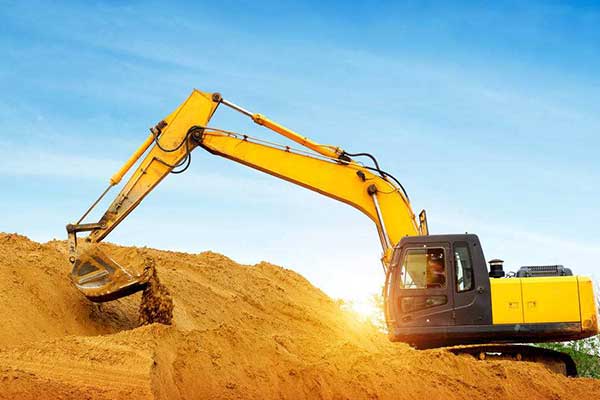 Choosing between an excavator and a mini excavator