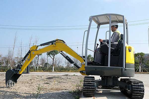 How to Use a Mini Excavator