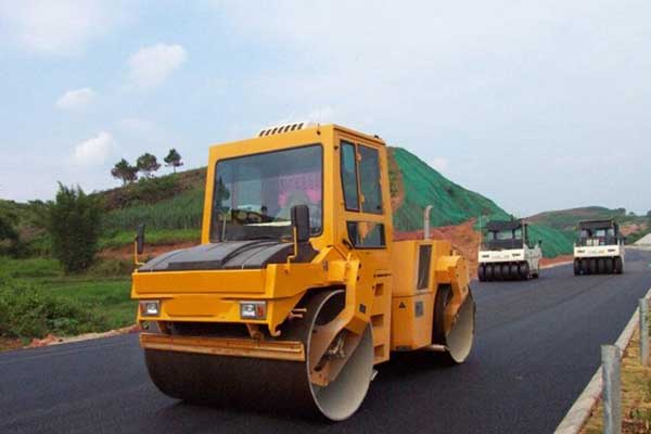 Uses of Asphalt Rollers