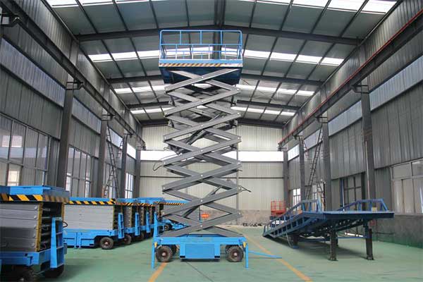 Advantages of Using a 4WD Scissor Lift