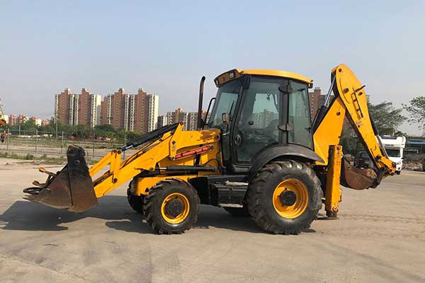 Final Tips for Choosing the Right Backhoe Loader